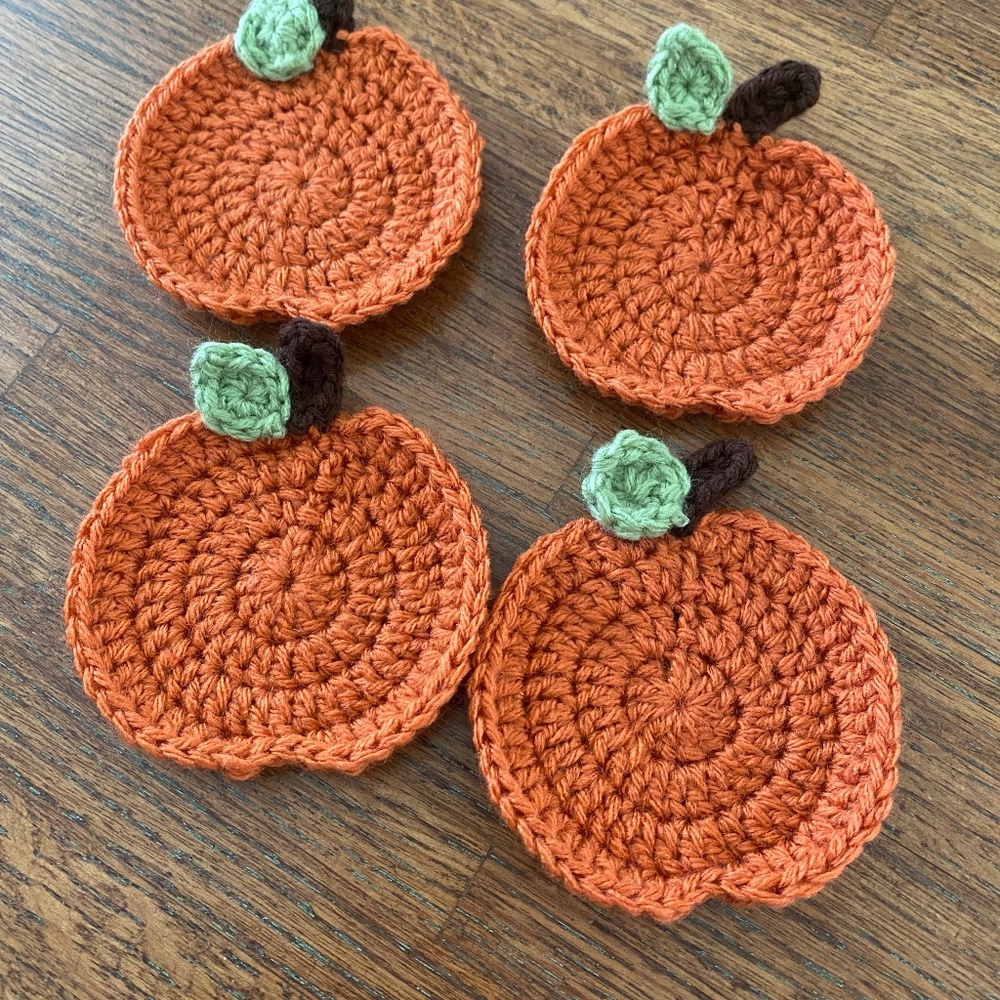 Crochet pumpkin coaster